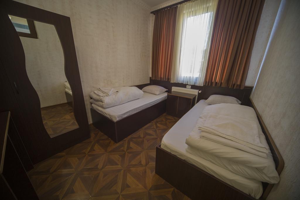 Hotel Nikala Tskhaltubo Extérieur photo