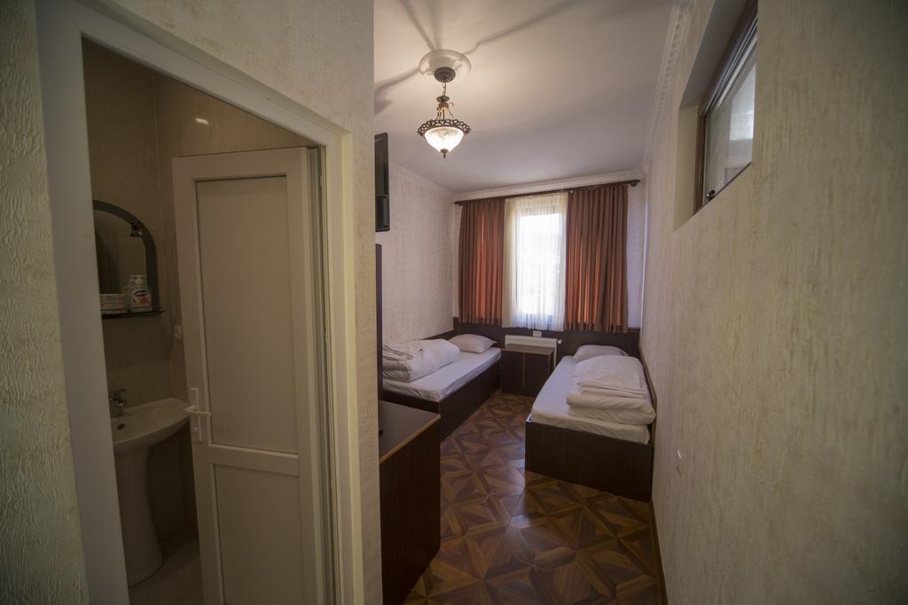 Hotel Nikala Tskhaltubo Extérieur photo