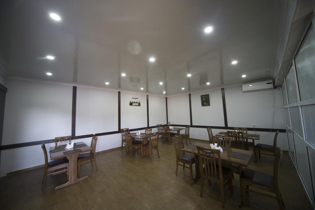 Hotel Nikala Tskhaltubo Extérieur photo
