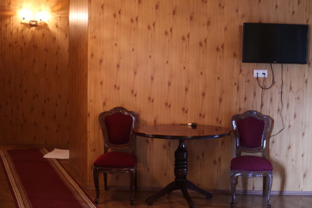 Hotel Nikala Tskhaltubo Extérieur photo